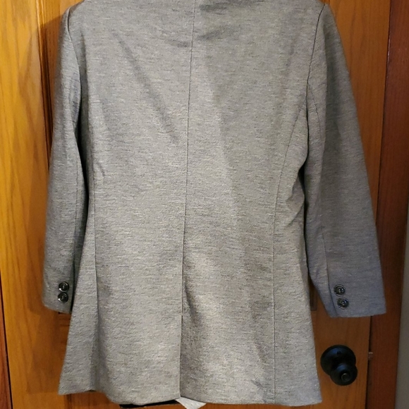 Suit - Picture 2 of 4